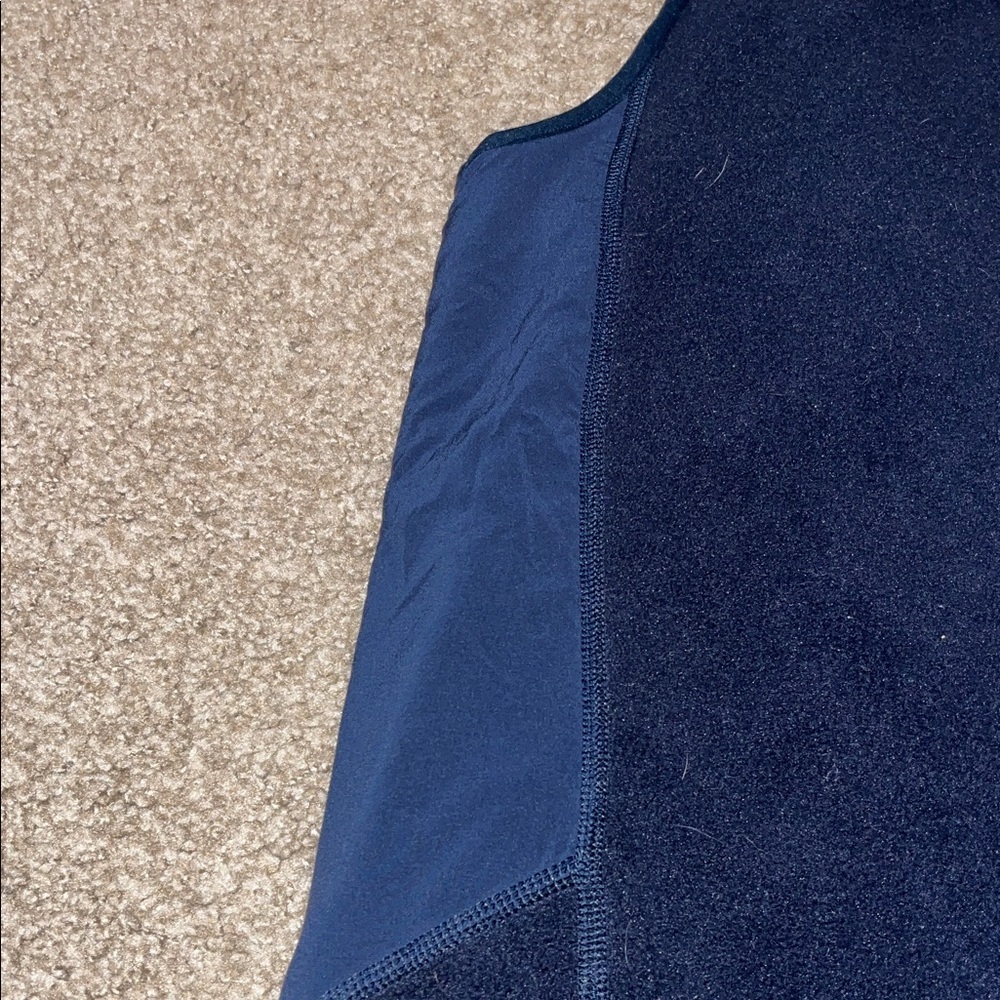 Vineyard Vines Men’s Blue Fleece Vest Like New - Picture 6 of 6